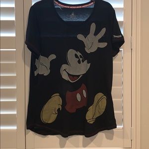 disney mickey shirt XL
